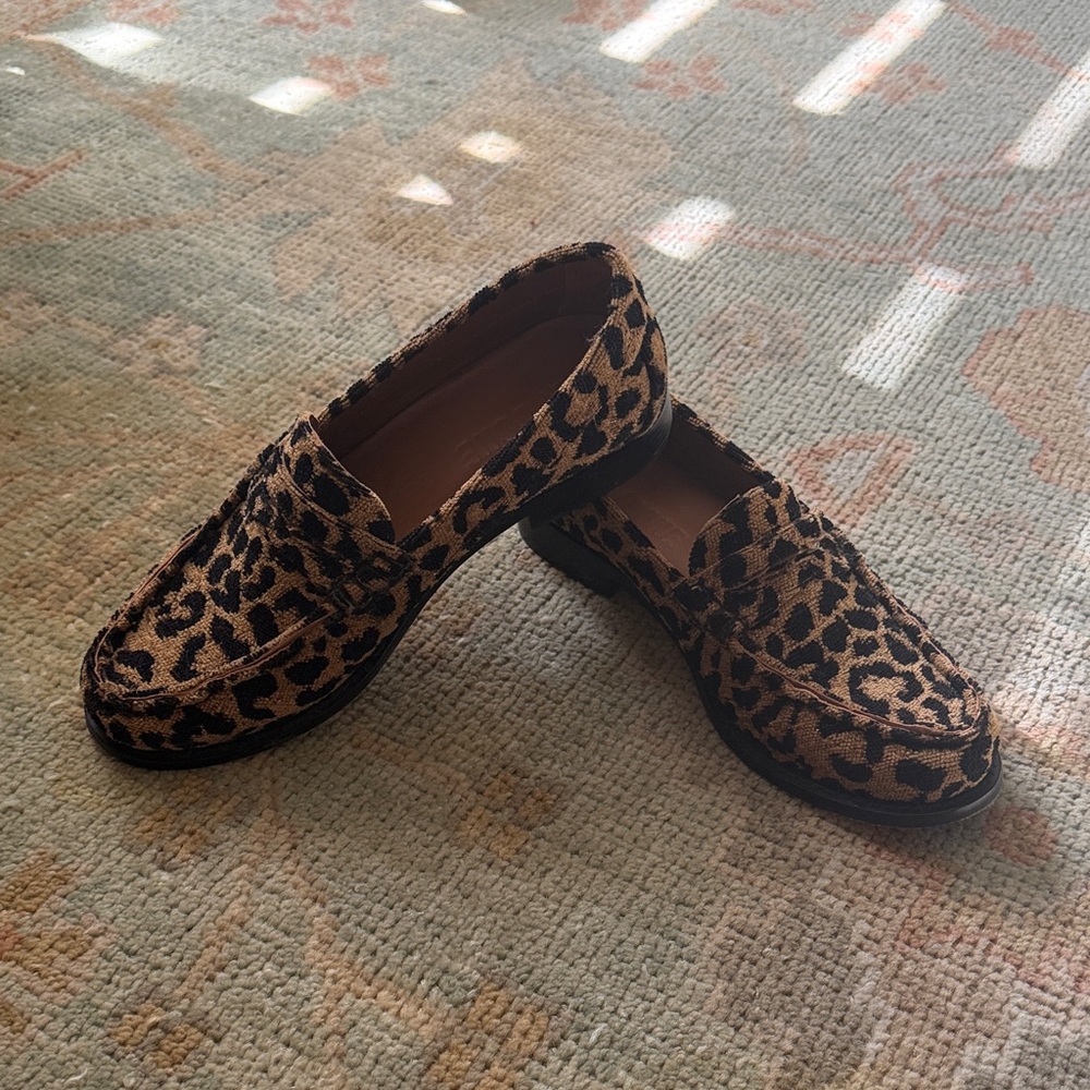 Re/Done Tan and Black Patterned Loafers
